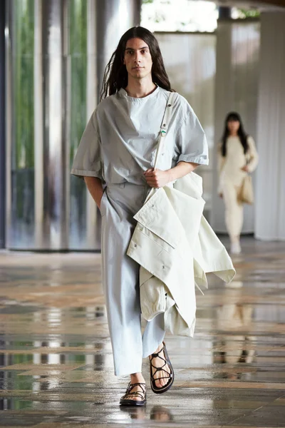 Look 47